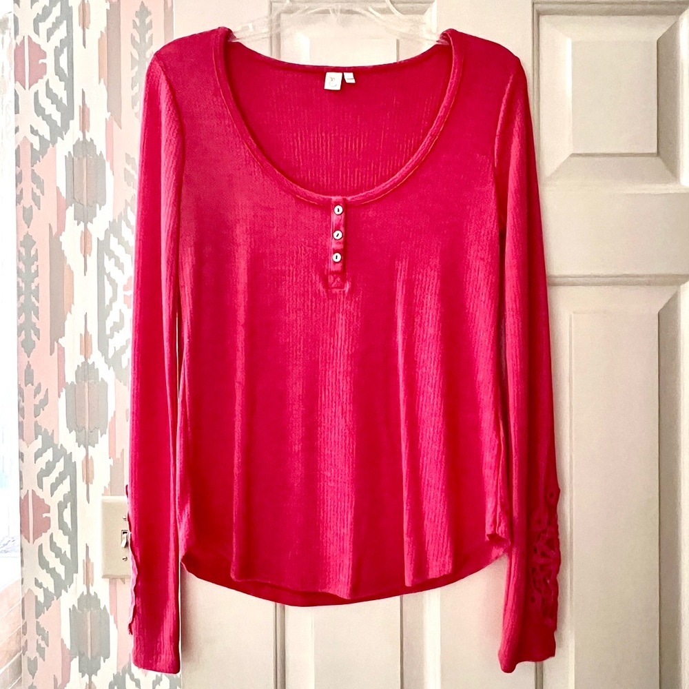 πΊπHPππΊ NWOT Anthropologie Eloise Crochet Cuff Henley - Picture 10 of 16